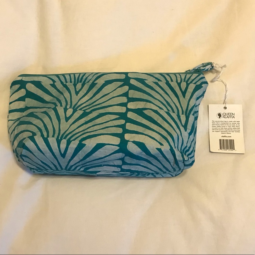 NWT Queen Alaffia hand printed cosmetic pouch